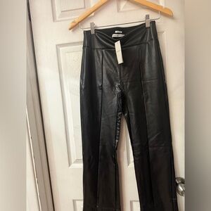 Abercrombie pants- black vegan leather NWT size Short Small